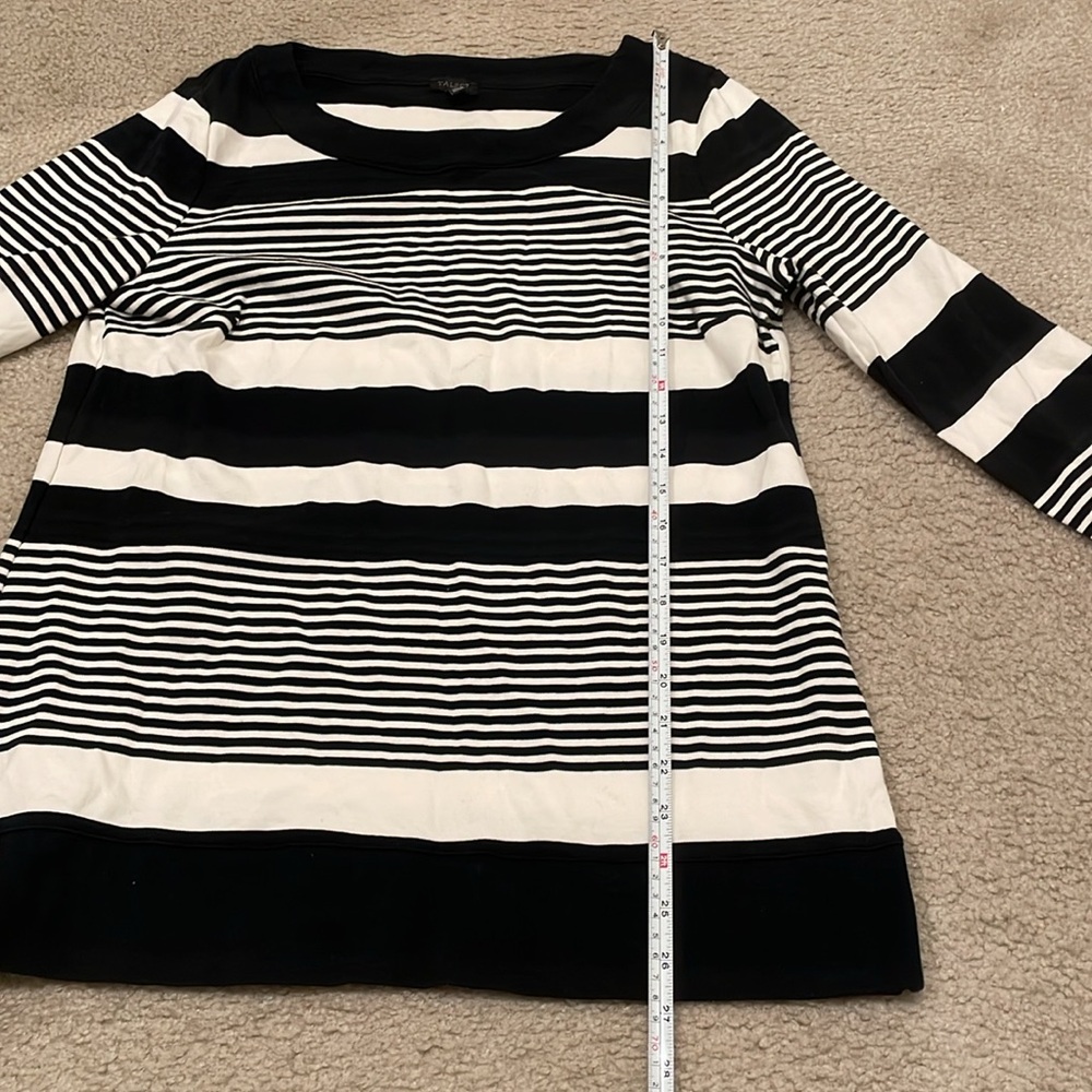Preowned Talbot Black and White Striped Long Sleeve Top women size L - Picture 8 of 8